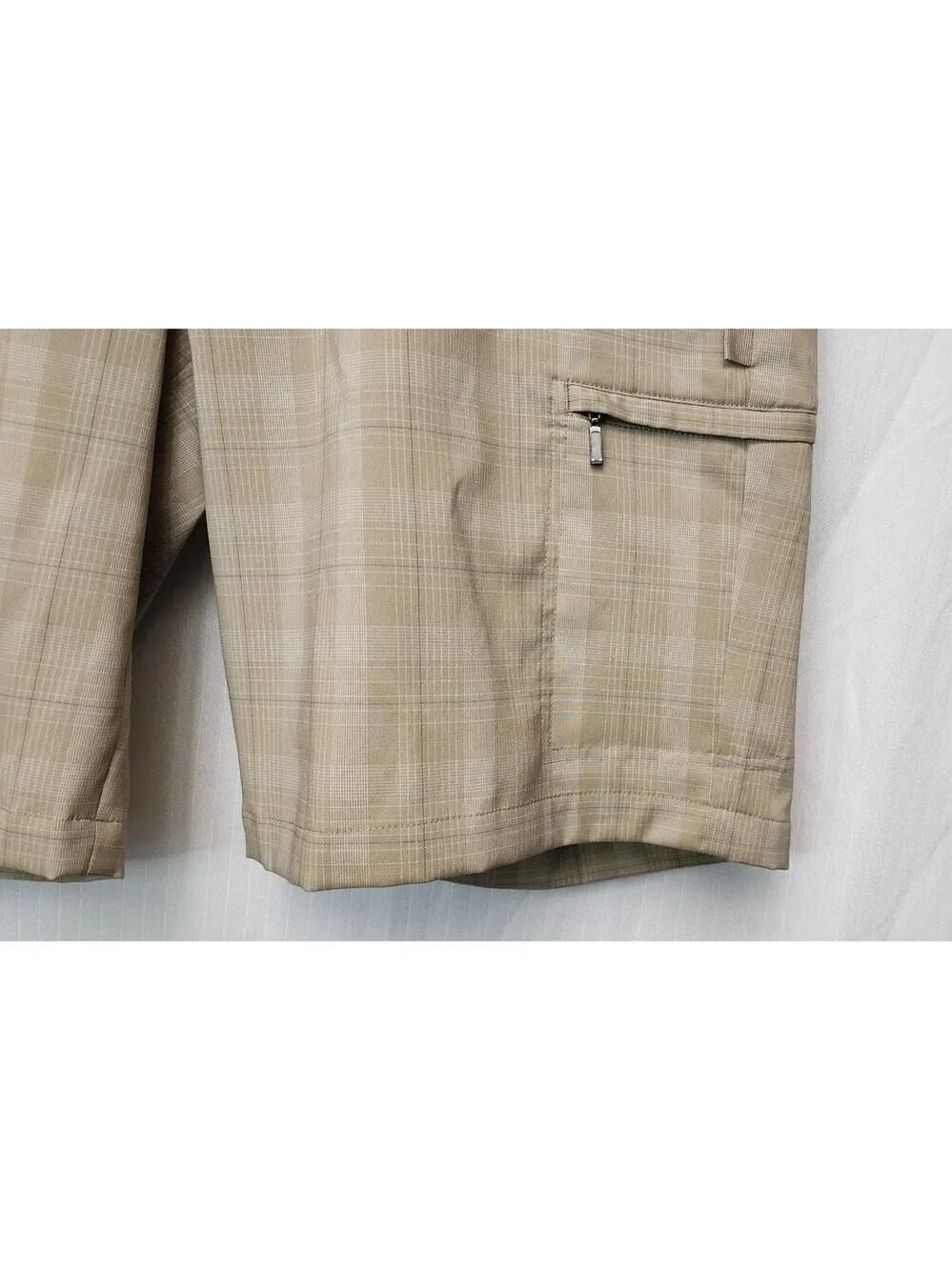Greg Norman Men's Tasso Elba Tech Plaid Golf Shorts Size 38 Color Tan